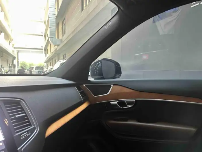 Volvo XC90 2025 Model B5 Zhixing Deluxe Edition 5 seat – фото 10