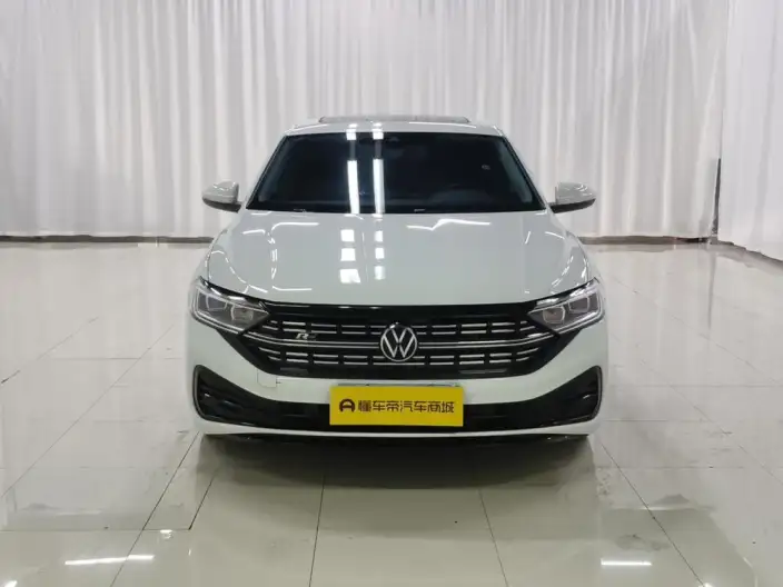 Volkswagen Sagitar 2023 Model 300TSI DSG Beyond Edition – фото 2