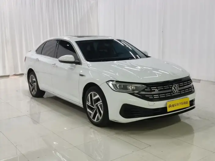 Volkswagen Sagitar 2023 Model 300TSI DSG Beyond Edition – фото 3