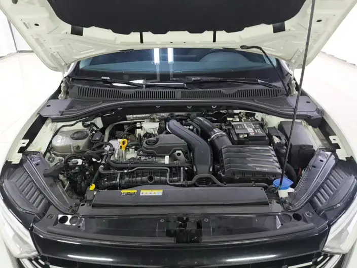 Volkswagen Sagitar 2023 Model 300TSI DSG Beyond Edition – фото 10