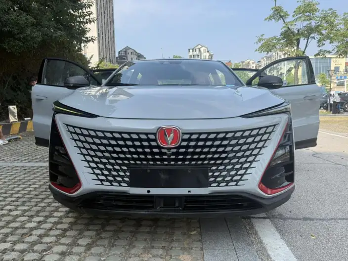 Changan UNI-T 2020 Model 1.5T Flagship Model – фото 2