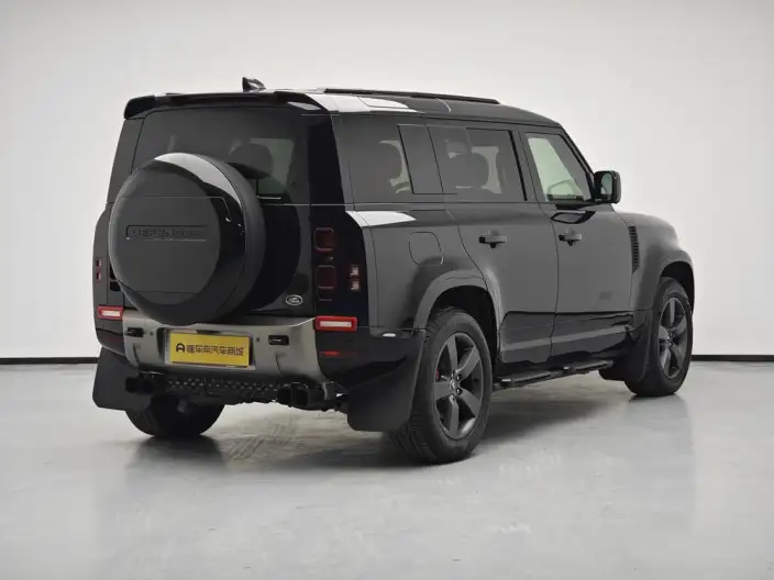 Land Rover Defender 2025 Model 110 3.0T P400 HSE X-Dynamic – фото 7
