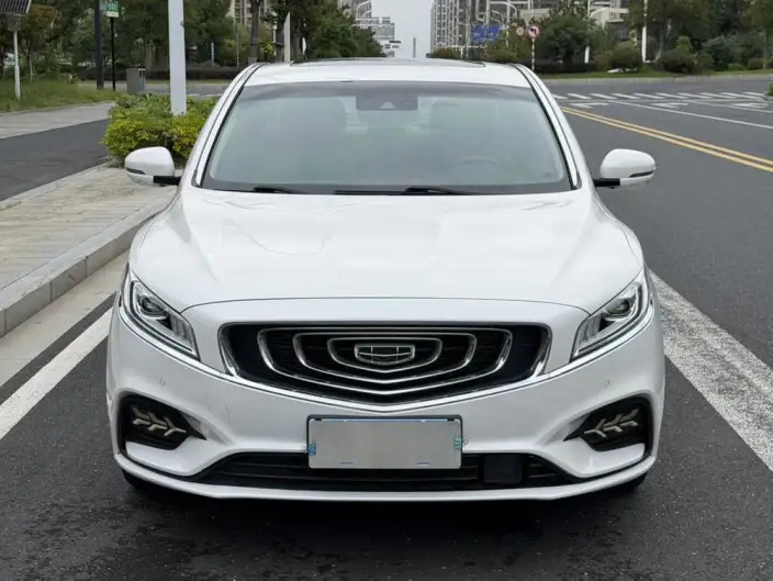 Geely Borui 2020 Model 1.5T MHEV Shine Smart Edition – фото 2