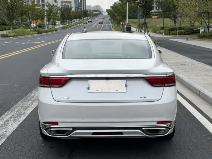 Geely Borui 2020 Model 1.5T MHEV Shine Smart Edition – фото 5