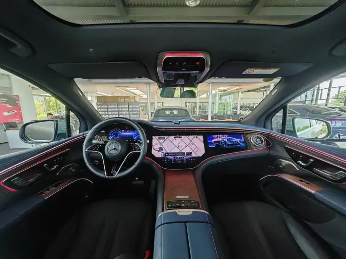 Mercedes-Benz EQS SUV 2023 Model EQS 450 4MATIC Deluxe Edition – фото 9