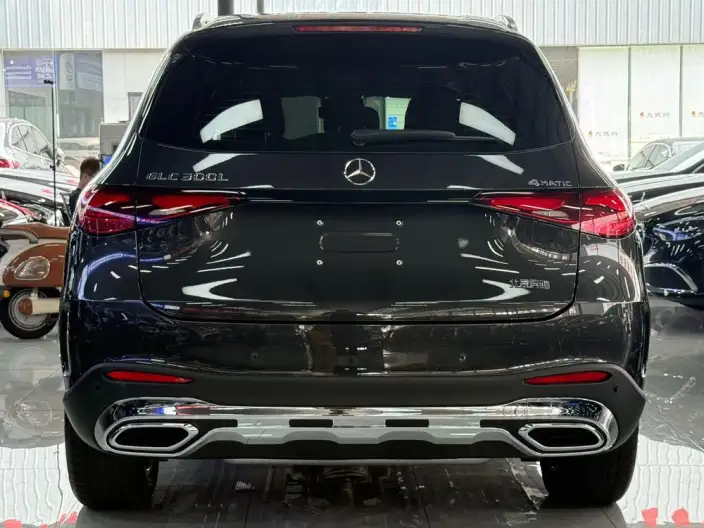 Mercedes-Benz GLC 2023 Model Facelift GLC 300 L 4MATIC Dynamic Model 5 seat – фото 5