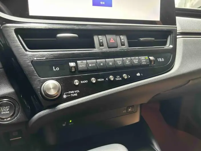 Lexus ES 2022 Model 200 Superior Edition – фото 9