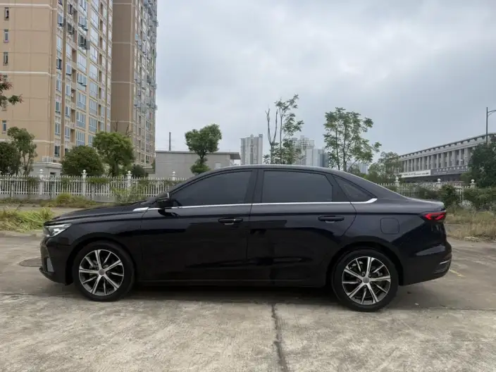 Geely Emgrand 2022 Model No. 4 Gen 1.5L CVT Noble Model – фото 4