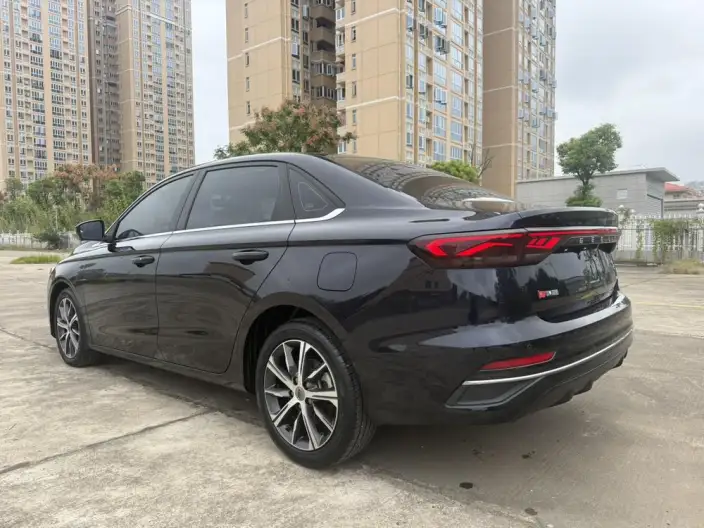 Geely Emgrand 2022 Model No. 4 Gen 1.5L CVT Noble Model – фото 5