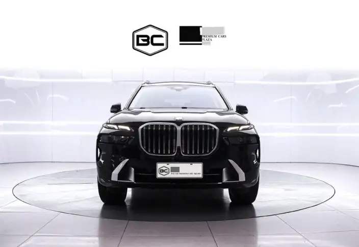 BMW X7 2024 Model xDrive40i Leading Model Luxury Set 7 seat – фото 2