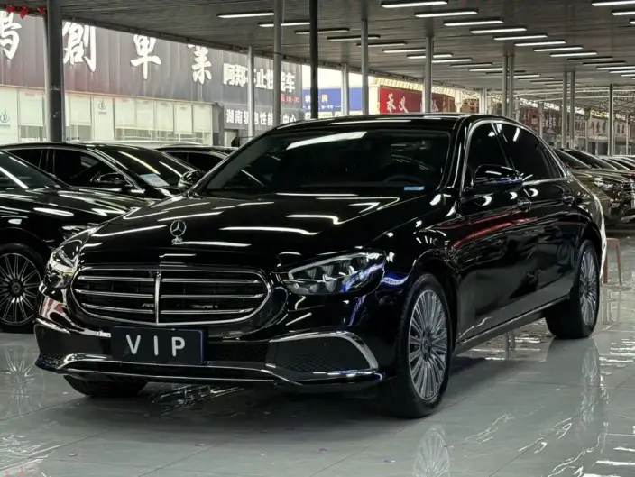 Mercedes-Benz E-Class 2023 Model E 300 L Luxury Model sedan – фото 1