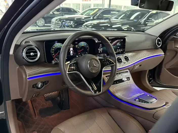 Mercedes-Benz E-Class 2023 Model E 300 L Luxury Model sedan – фото 9