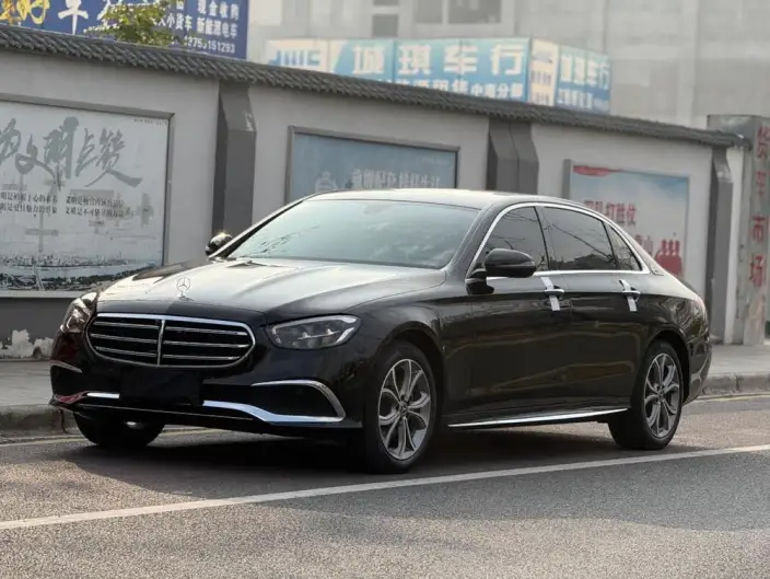 Mercedes-Benz E-Class 2021 Model Facelift E 300 L Fashion Model sedan – фото 1