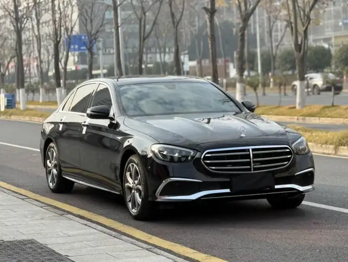 Mercedes-Benz E-Class 2021 Model Facelift E 300 L Fashion Model sedan – фото 3