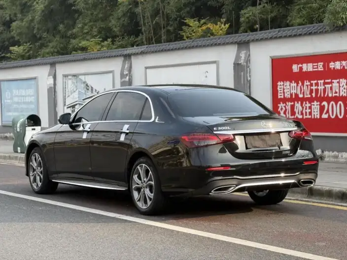 Mercedes-Benz E-Class 2021 Model Facelift E 300 L Fashion Model sedan – фото 4