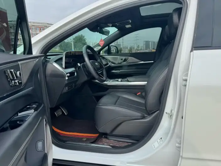 Cadillac XT5 2025 Model 28T 4WD Noble Model – фото 8