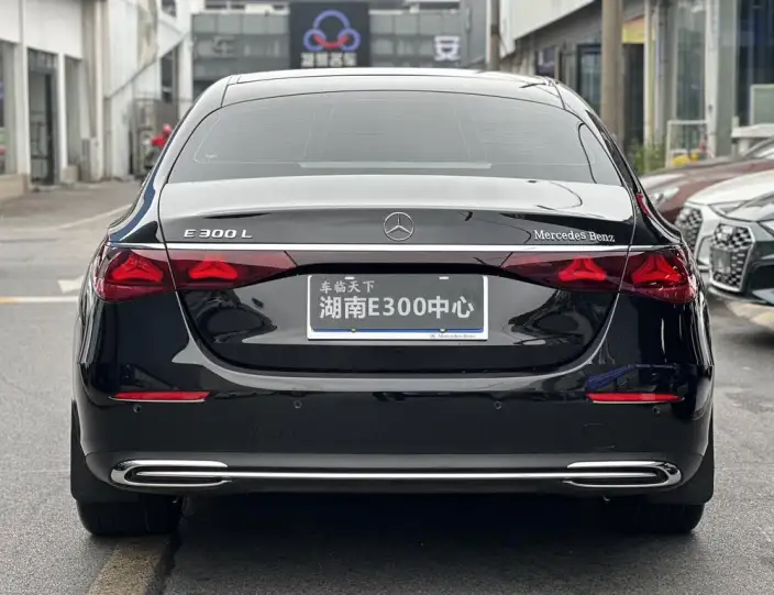 Mercedes-Benz E-Class 2024 Model E 300 L Luxury Model sedan – фото 5