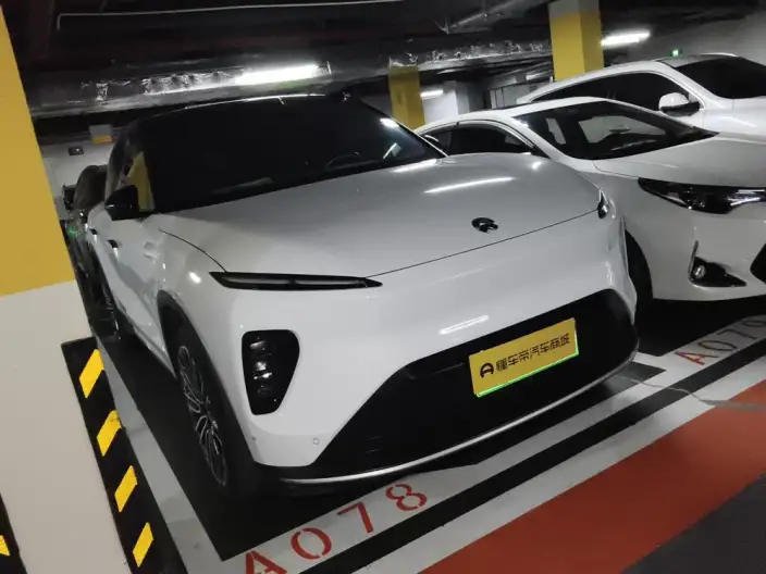 NIO ES8 2023 Model 75kWh Executive Edition – фото 3