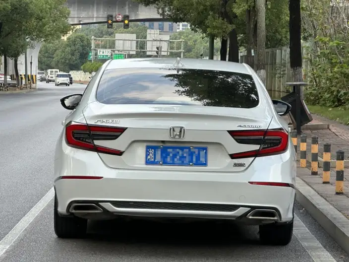 Honda Accord 2022 Model 260TURBO Deluxe Edition – фото 6