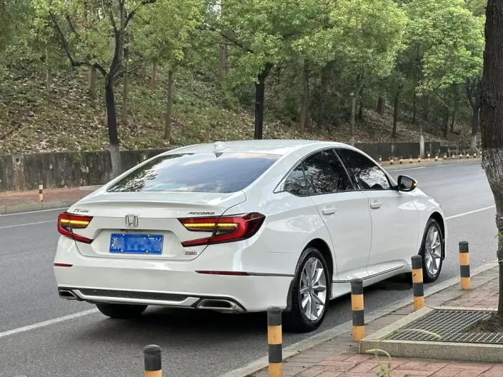 Honda Accord 2022 Model 260TURBO Deluxe Edition – фото 7