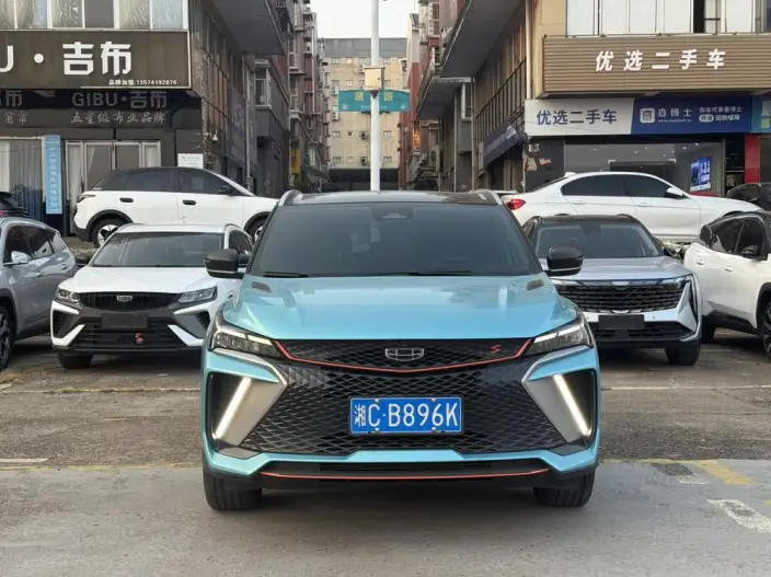 Geely Binyue 2022 Model Geely Binyue COOL 1.5T DCT Battle – фото 2