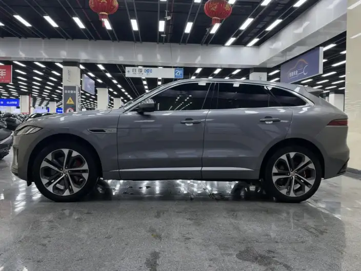 Jaguar F-PACE 2021 Model 340PS R-Dynamic SE – фото 4
