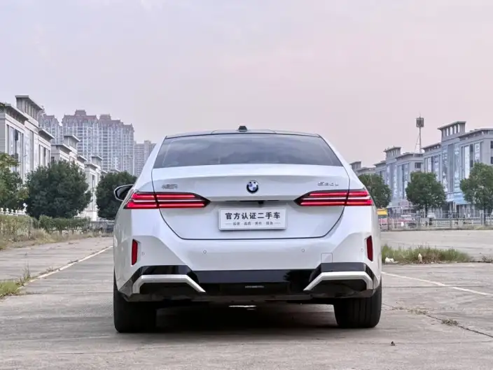 BMW 5 Series 2024 Model 530Li Exclusive Model M Sports Set – фото 6