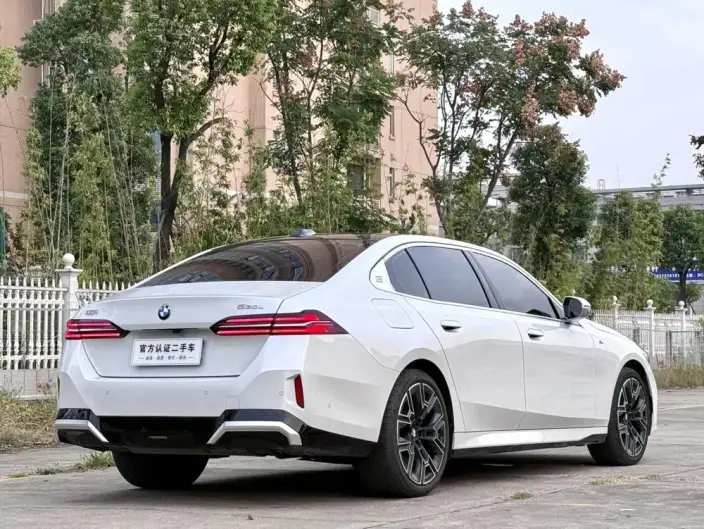 BMW 5 Series 2024 Model 530Li Exclusive Model M Sports Set – фото 7