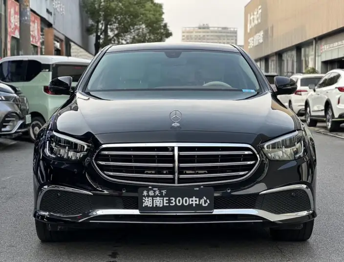 Mercedes-Benz E-Class 2023 Model E 300 L Luxury Model sedan – фото 2