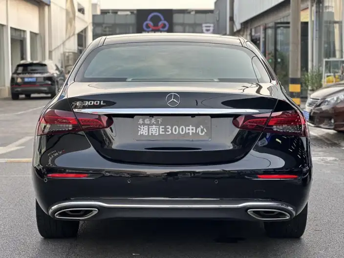 Mercedes-Benz E-Class 2023 Model E 300 L Luxury Model sedan – фото 5