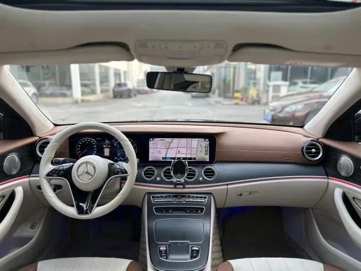 Mercedes-Benz E-Class 2023 Model E 300 L Luxury Model sedan – фото 10