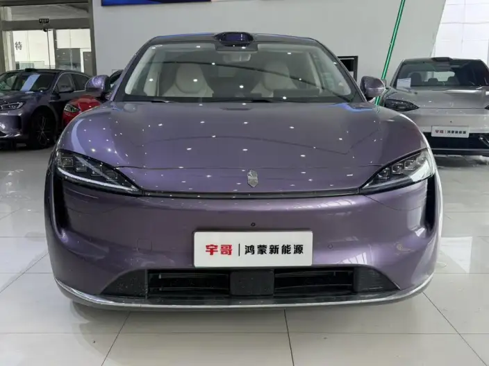 Luxeed R7 2025 Model Extended Range 53.4kWh Ultra 4WD Edition