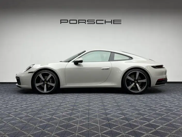 PORSCHE 911 2023 Model Carrera 3.0T – фото 4