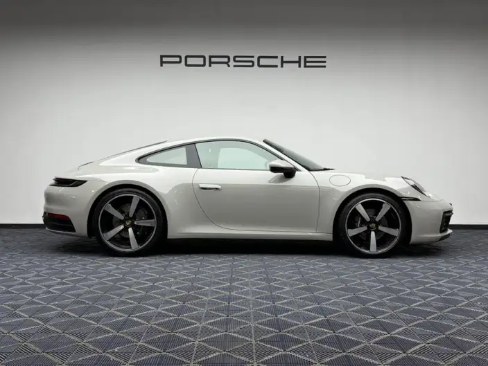 PORSCHE 911 2023 Model Carrera 3.0T – фото 8