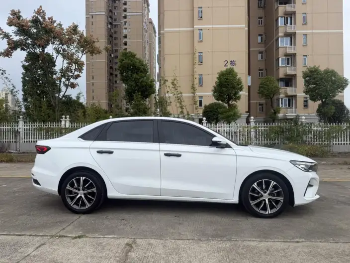 Geely Emgrand 2023 Model No. 4 Gen Champion Edition 1.5L CVT Noble Model – фото 8