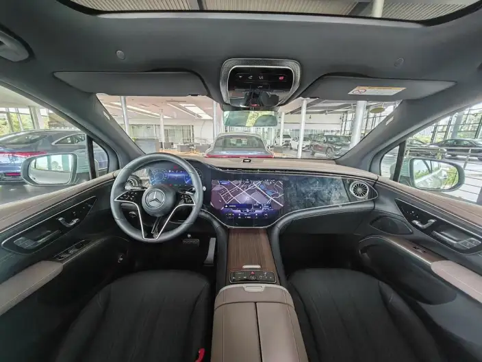 Mercedes-Benz EQS SUV 2023 Model EQS 450 4MATIC Pioneer Edition – фото 9