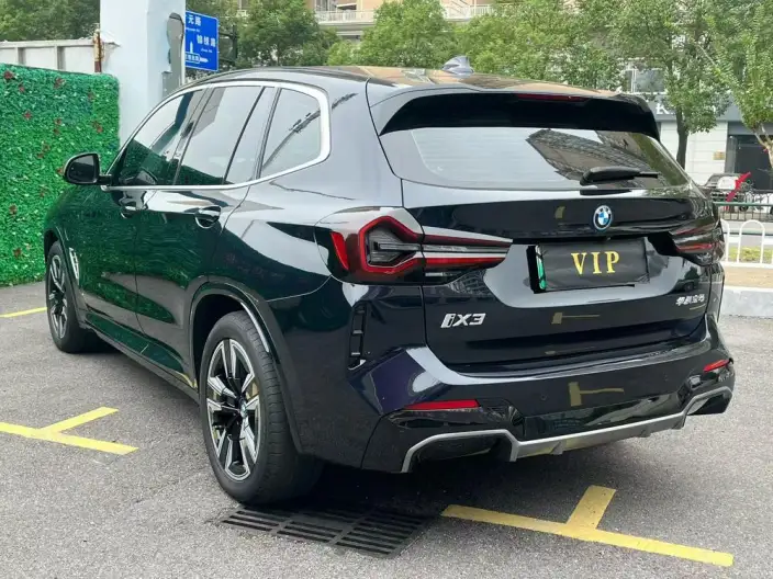 BMW iX3 2023 Model Leading Model – фото 4