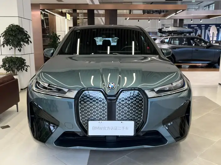 BMW iX 2022 Model xDrive40 – фото 2