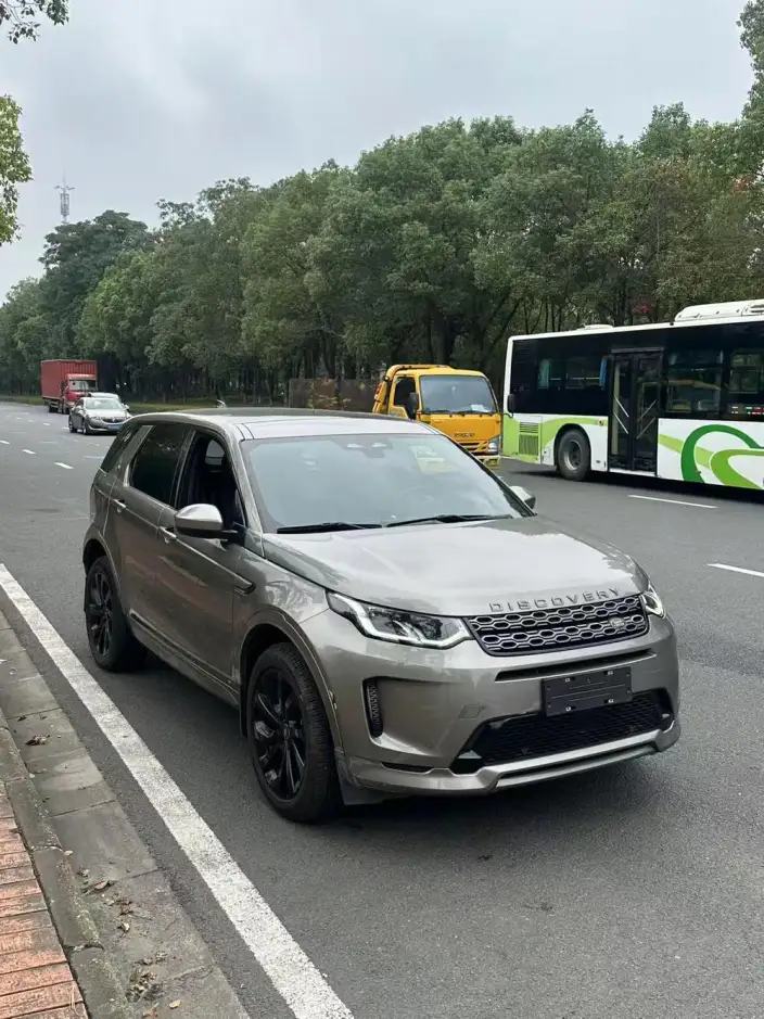 Land Rover Discovery Sport 2021 Model 249PS R-Dynamic S Performance version 5 seat – фото 3