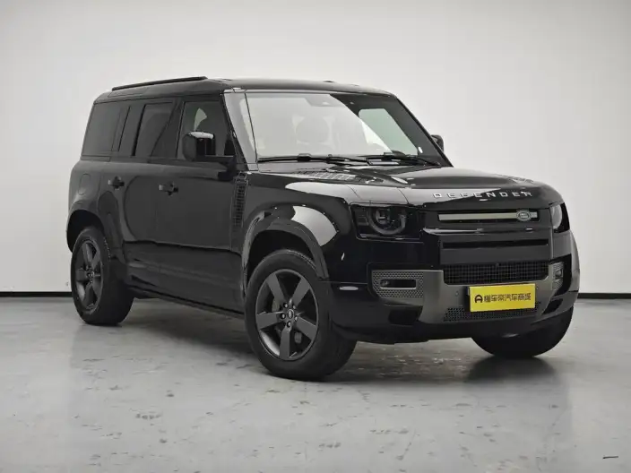 Land Rover Defender 2025 Model 110 3.0T P400 HSE X-Dynamic – фото 3