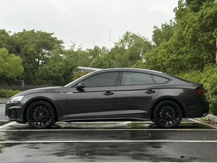 Audi A5 2022 Model Sportback 40 TFSI quattro Luxury Dynamic Model – фото 3