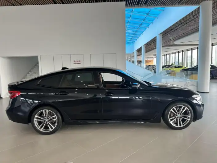 BMW 6 Series GT 2020 Model 630i M Sports Set – фото 4