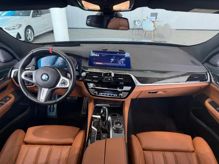 BMW 6 Series GT 2020 Model 630i M Sports Set – фото 7