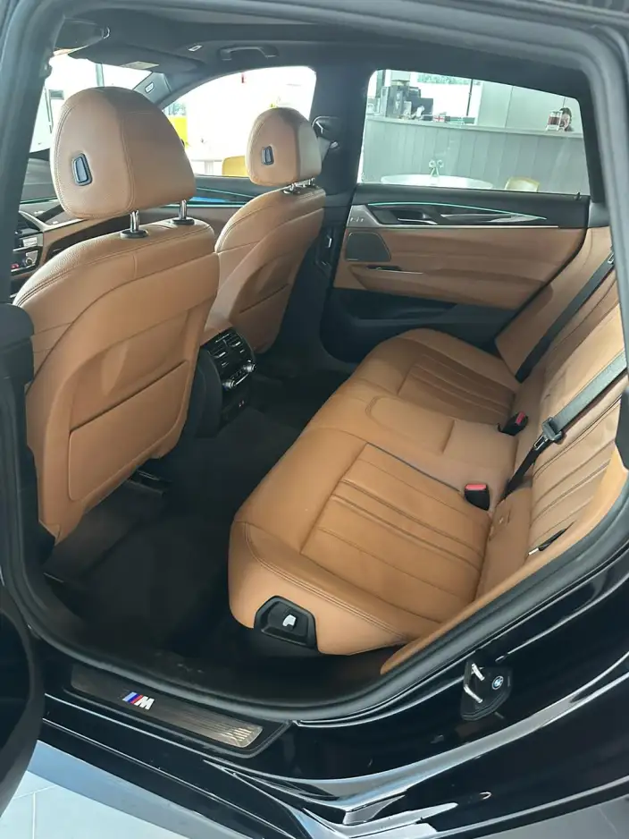 BMW 6 Series GT 2020 Model 630i M Sports Set – фото 9