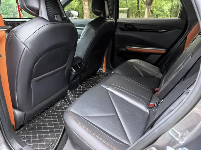 Changan UNI-V 2022 Model 1.5T Smart Pilot Model – фото 9
