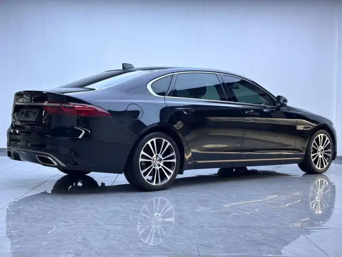 Jaguar XFL 2024 Model 2.0T P250 2WD Exclusive Deluxe Edition – фото 6