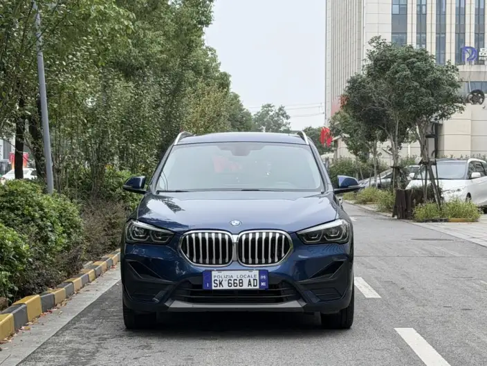 BMW X1 2021 Model Facelift sDrive20Li Fashion Model – фото 2