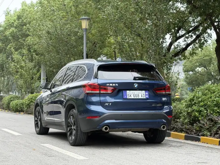 BMW X1 2021 Model Facelift sDrive20Li Fashion Model – фото 3
