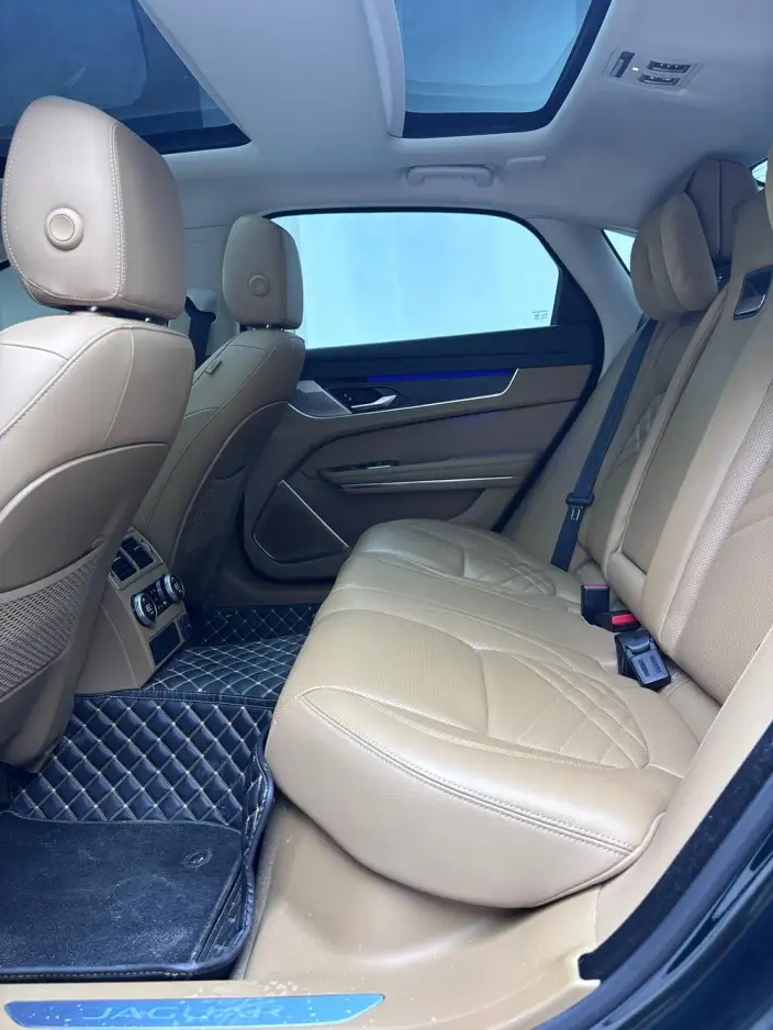 Jaguar XFL 2023 Model 2.0T P250 2WD Exclusive Deluxe Edition – фото 8