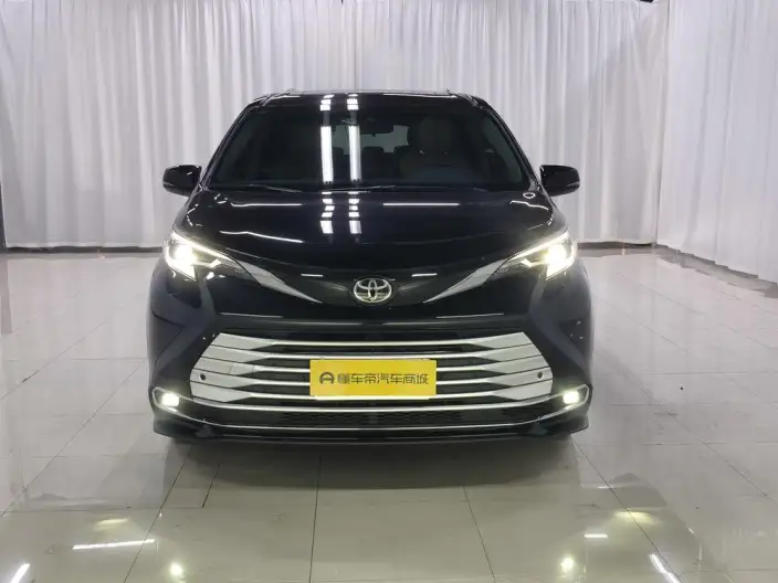 Toyota Sienna 2024 Model Hybrid 2.5L Comfort Edition – фото 2